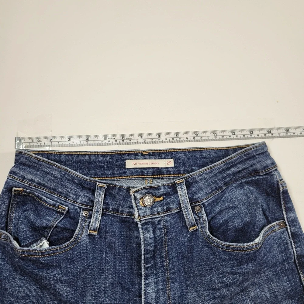 Levi's Women's Jeans 721 High Rise Skinny Size 29x32 Blue - Picture 3 of 10